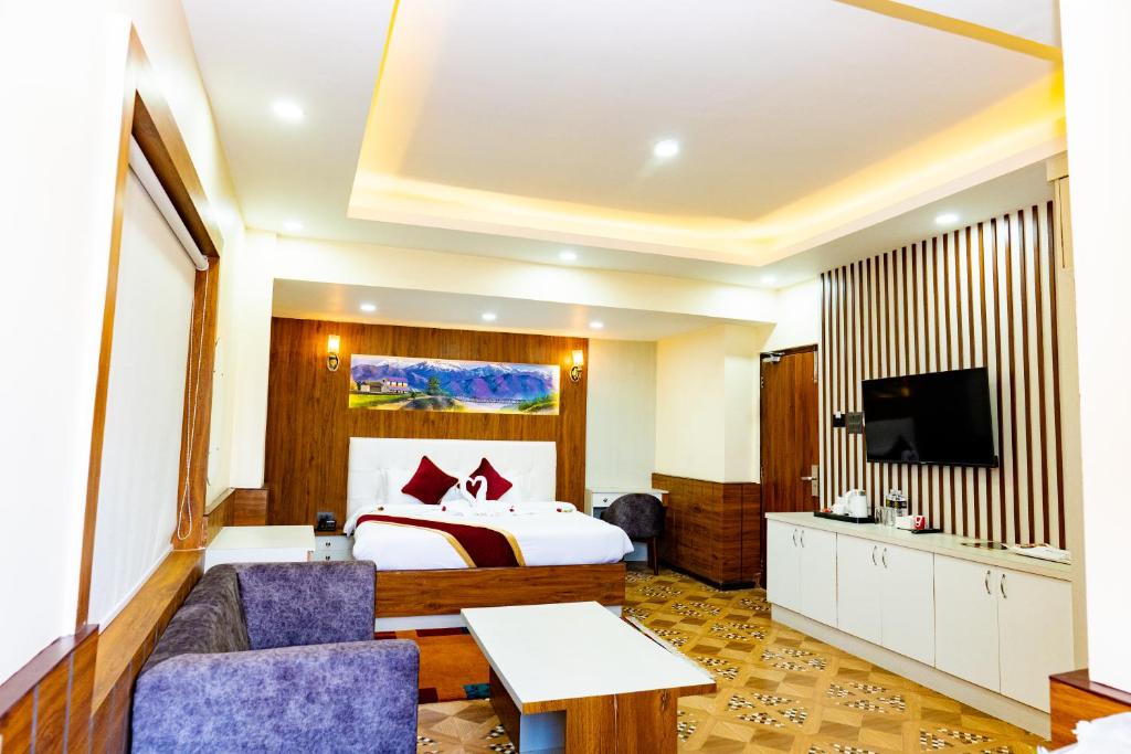 Superior King Room - Hotel Palazzo | Hotel in Kalanki, Kathmandu